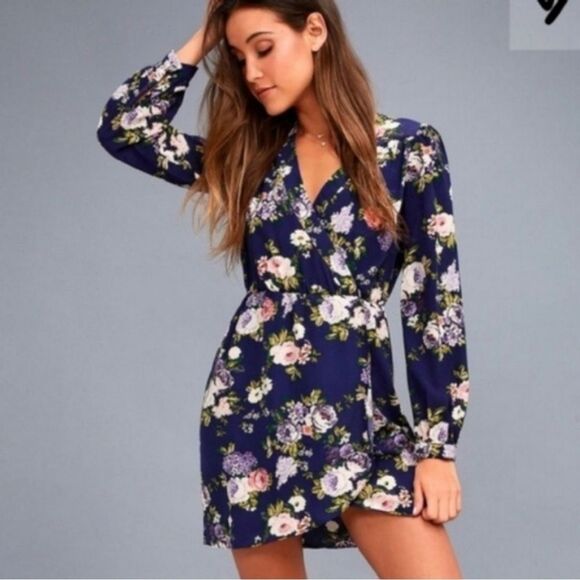 Lulu's Dresses & Skirts - LULU'S Honey Punch Floral That's A Wrap Dress XS